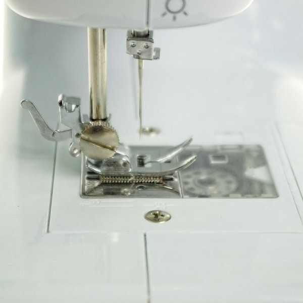 LENA 2019 Sewing machine  mechanical Łucznik_10
