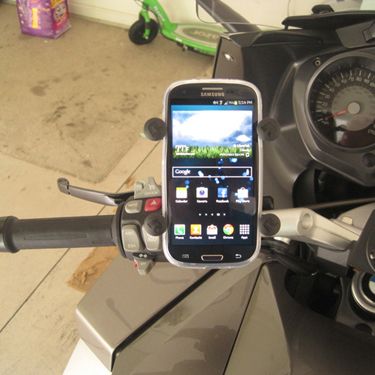 RAM Mounts X-Grip Phone Mount with Handlebar U-Bolt Base_6