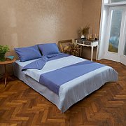 King Size bed set, printed, made of 100% cotton, density 132TC. Product dimensions: 2 pillow covers 50x70 cm, duvet cover sheet 200x220 cm, flat sheet 220x240 cm._2