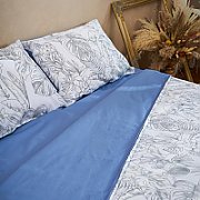 King Size bed set, printed, made of 100% cotton, density 132TC. Product dimensions: 2 pillow covers 50x70 cm, duvet cover sheet 200x220 cm, flat sheet 220x240 cm._1