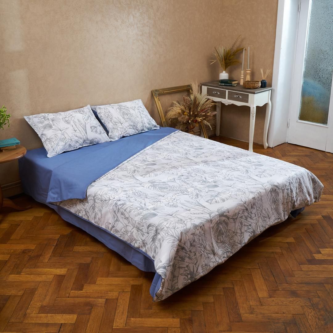 King Size bed set, printed, made of 100% cotton, density 132TC. Product dimensions: 2 pillow covers 50x70 cm, duvet cover sheet 200x220 cm, flat sheet 220x240 cm._3