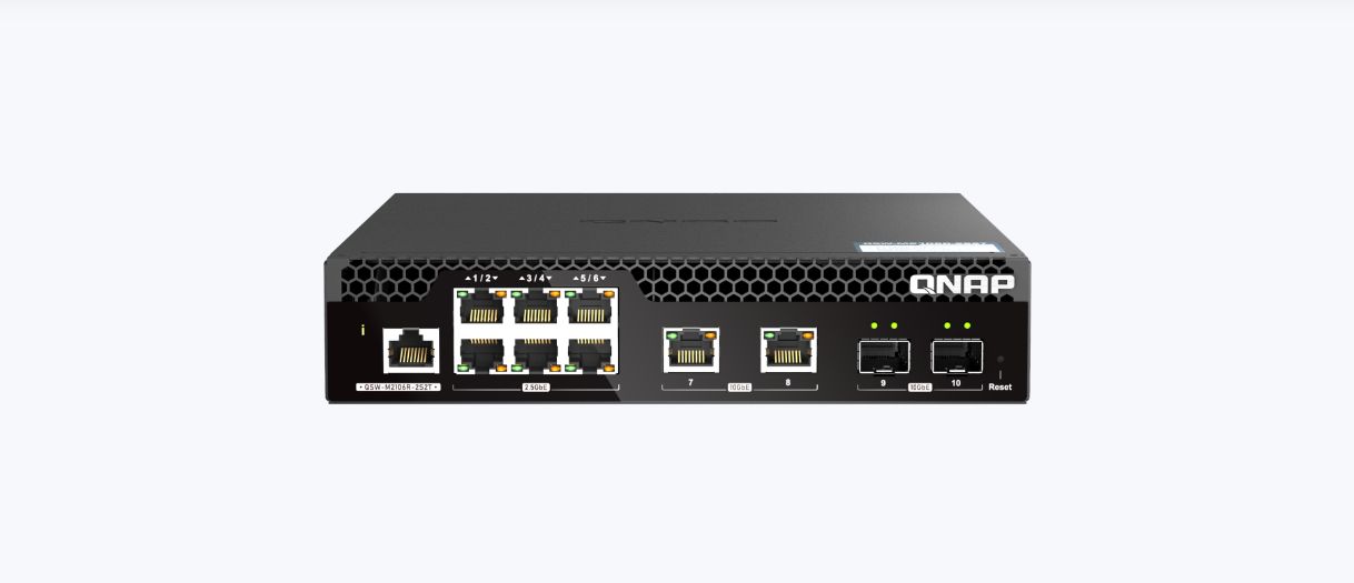 Switch QNAP M2106R CPU Marvell 98DX2528, 6 porturi 2.5Gbps, 2 porturi 10Gbps SFP+, 2 porturi 10GbE RJ45, rackmount, web-managed, garantie2 ani_1