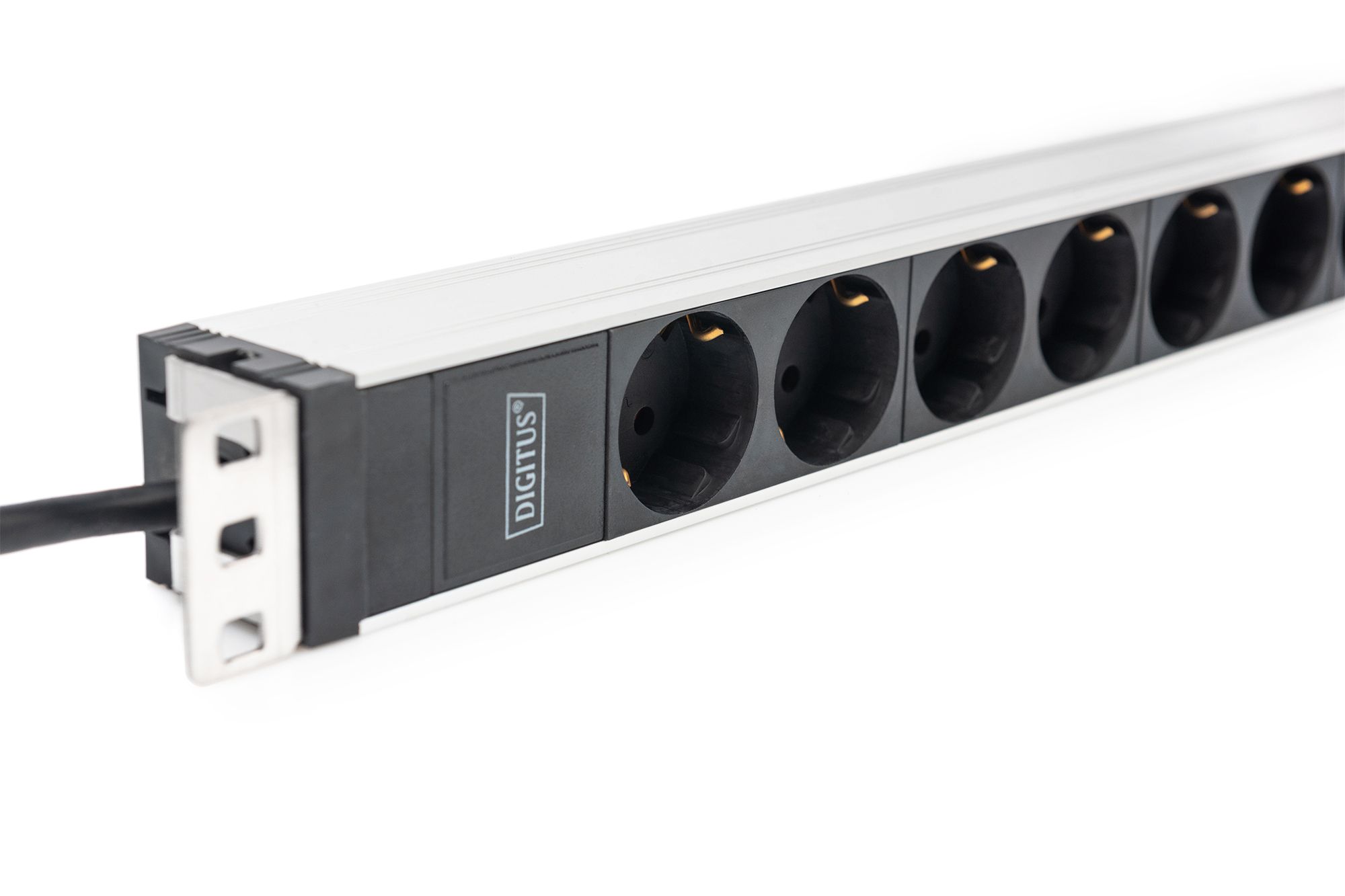 1U Aluminum PDU, rackmountable, 8 x Safety outlet 16A, 230VAC, 50/60Hz, IEC C20 plug_3