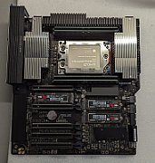 Procesor AMD Ryzen Threadripper PRO 7995WX,  96C / 192T, 2.50 - 5.10 GHz, 480 MB cache, 350 W, Tray 
 [1 buc]Cooler procesor Thermaltake ToughLiquid 360 TRX40 ARGB 
 [1 buc]Placa de baza ASUS Pro WS TRX50-SAGE WIFI, Socket sTR5, eATX
 [4 buc]Memorie server Samsung 64 GB DDR5 ECC RDIMM 4800 MHz 2Rx4
 [2 buc]Sursa Seasonic PRIME PX-1600 ATX 3.0, 1600 W, ATX, 80+ Platinum, Full modulara 
 [4 buc]Placa video MSI GeForce RTX 4090 SUPRIM LIQUID X 24 GB GDDR6X 384 bit 
 [3 buc]SSD Samsung ..._18