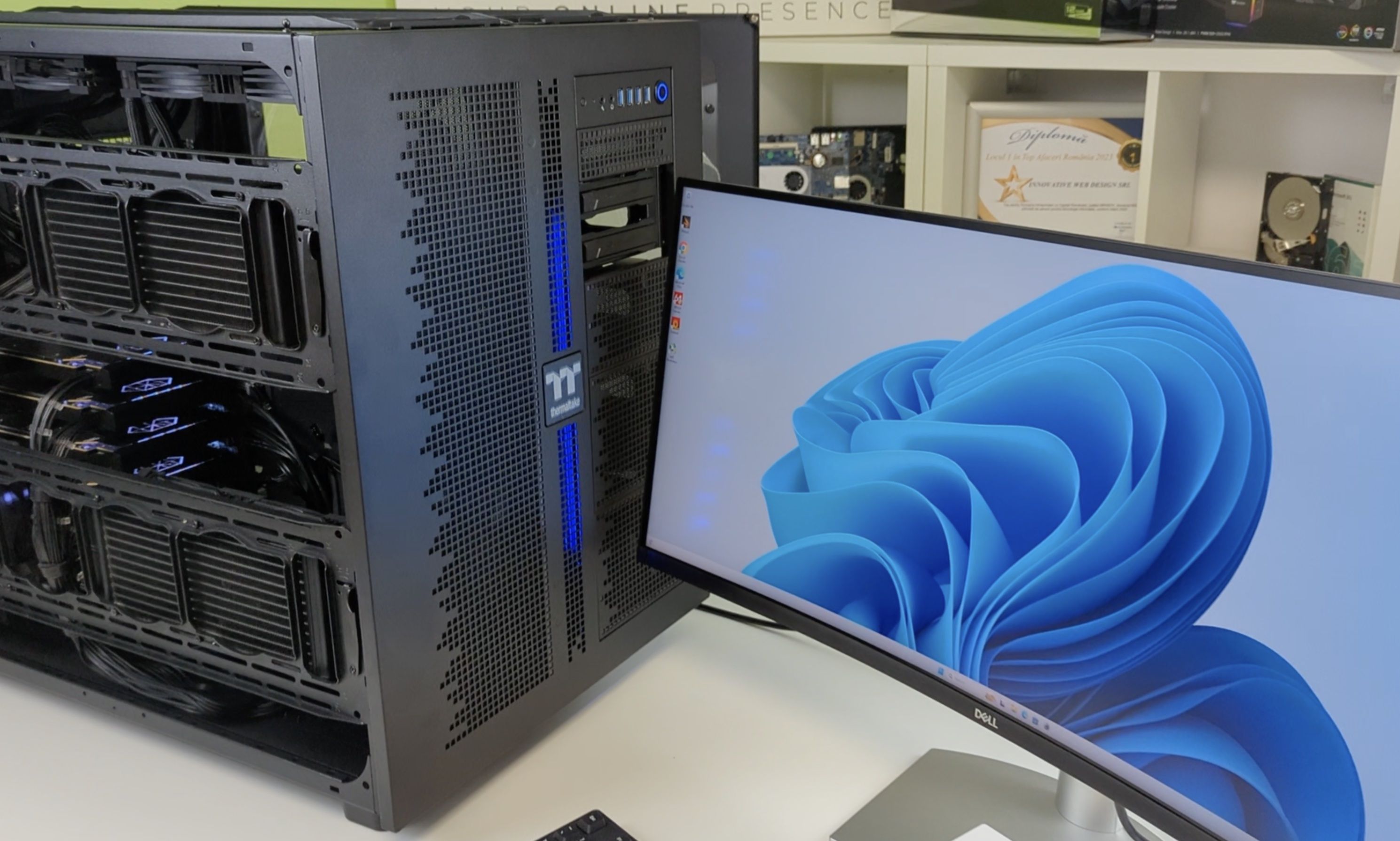 Procesor AMD Ryzen Threadripper PRO 7995WX,  96C / 192T, 2.50 - 5.10 GHz, 480 MB cache, 350 W, Tray 
 [1 buc]Cooler procesor Thermaltake ToughLiquid 360 TRX40 ARGB 
 [1 buc]Placa de baza ASUS Pro WS TRX50-SAGE WIFI, Socket sTR5, eATX
 [4 buc]Memorie server Samsung 64 GB DDR5 ECC RDIMM 4800 MHz 2Rx4
 [2 buc]Sursa Seasonic PRIME PX-1600 ATX 3.0, 1600 W, ATX, 80+ Platinum, Full modulara 
 [4 buc]Placa video MSI GeForce RTX 4090 SUPRIM LIQUID X 24 GB GDDR6X 384 bit 
 [3 buc]SSD Samsung ..._14