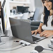 USB-C MULTI-PORT HUB WITH POWER/DELIVERY_6