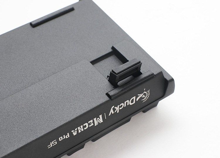 Ducky Mecha Pro SF Gaming Keyboard - Cherry MX-Red (US)_4