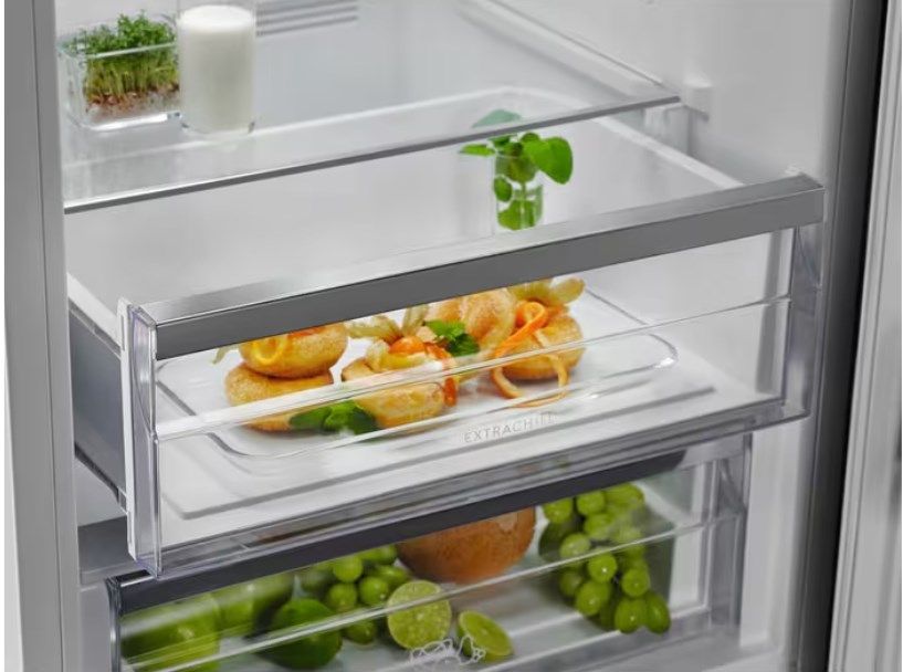 Refrigerator-freezer ELECTROLUX LNT7ME36K2_14