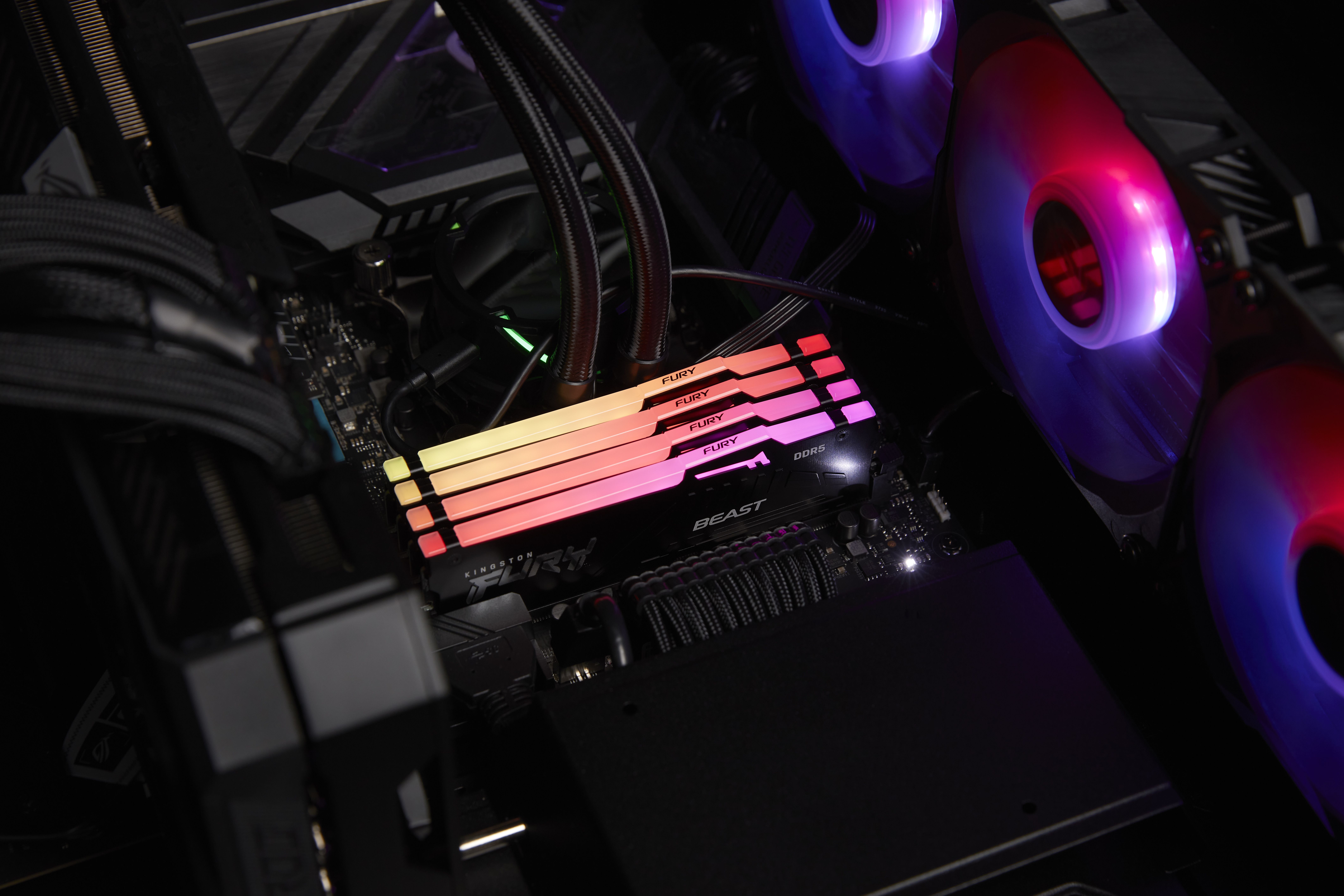 32GB DDR5 6000MT/S CL30 DIMM/FURY BEAST RGB EXPO_8