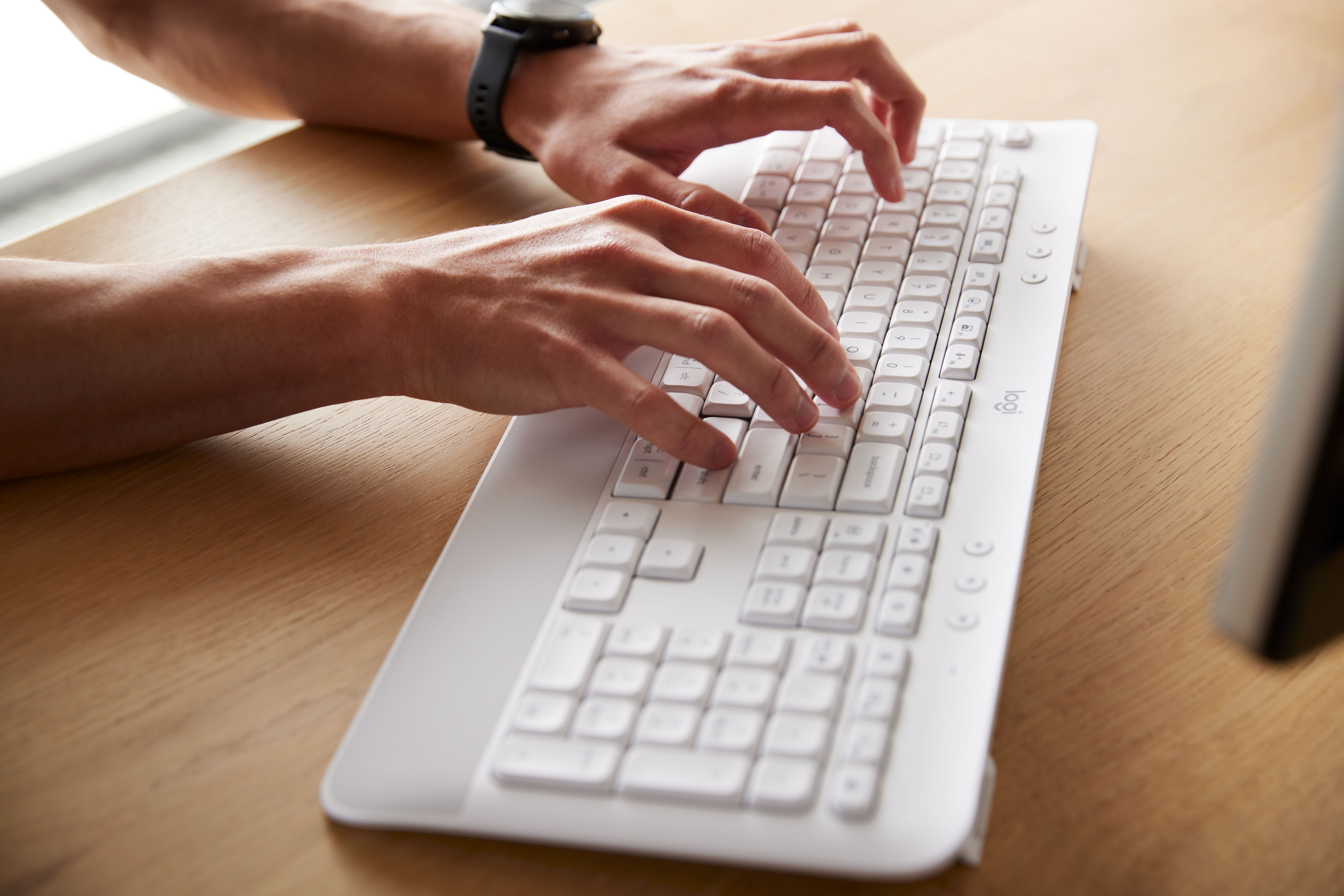 MK650 FOR BUSINESS OFFWHITEUS/INTLINTNL_7