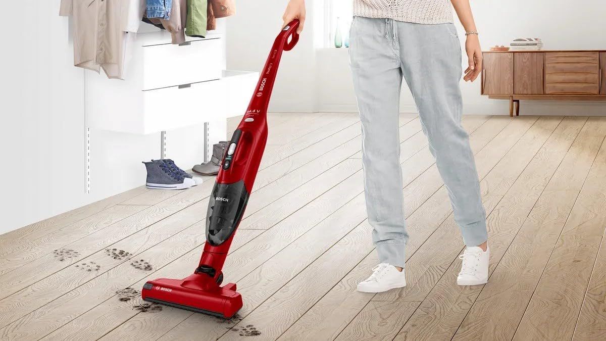 Bosch Serie 2 BBHF214R 2-in-1 Cordless Vacuum Cleaner Red_3