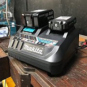 Makita Charger DC18RE  dual-port LXT+CXT_4