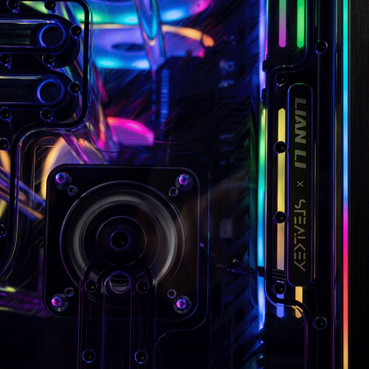 Stealkey Customs Lian Li O11 Dynamic EVO XL x Stealkey Crosscool II D-RGB_5