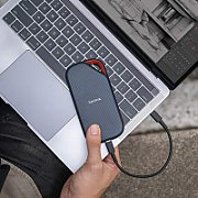 SANDISK EXTREME PRO W/ USB4 2TB/40GBPS 3800MB/S READ 3700MB/S WR_3