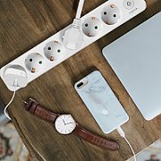 PRELUNGITOR LOGILINK, Schuko x 6, cablu 3G 1.5mm2, 230 V/16 A, 50 Hz, max. 3500 W, buton intrerupator iluminat, IP20, 1.5m, alb, 