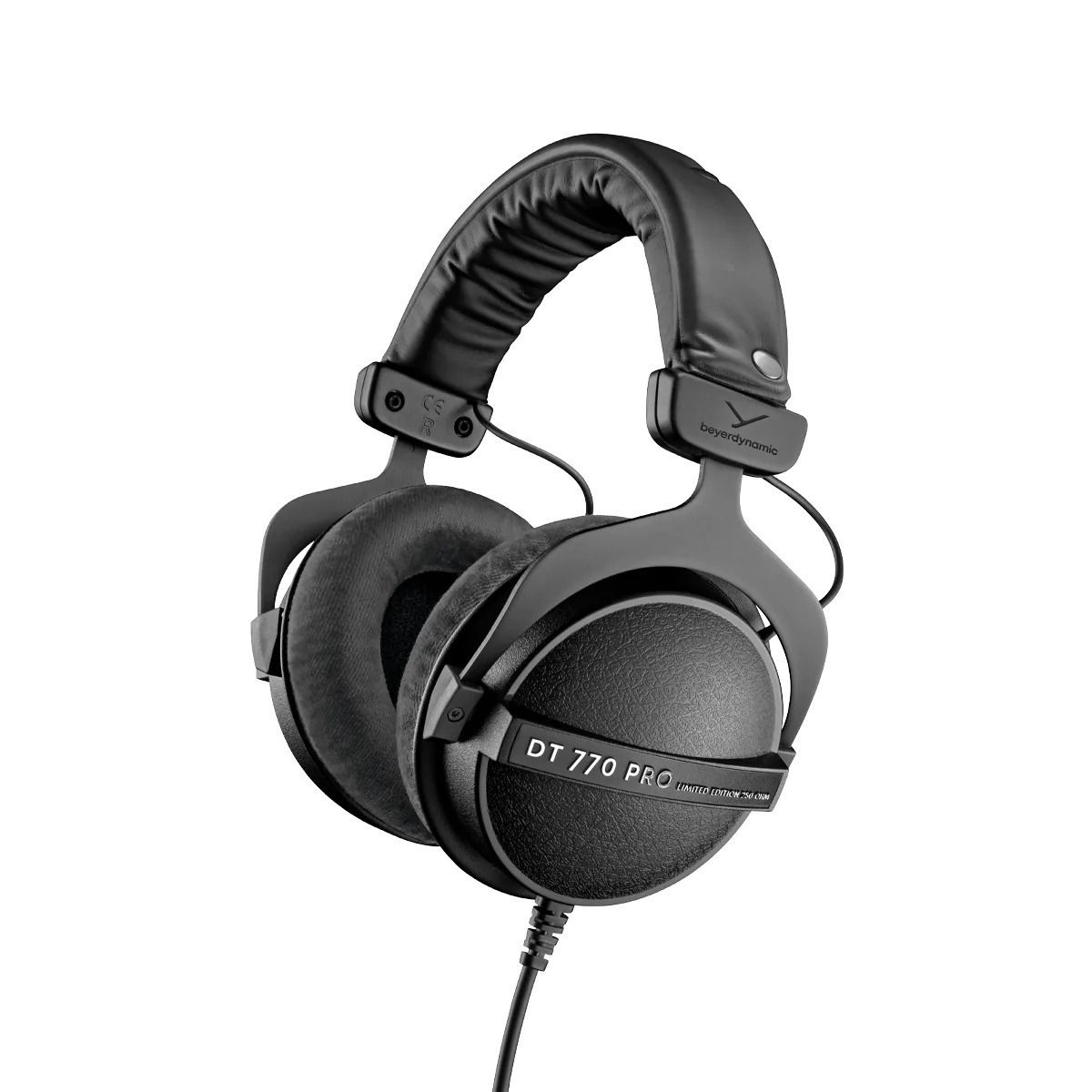 Beyerdynamic DT 770 PRO 250 OHM Black Limited Edition - closed studio headphones_4
