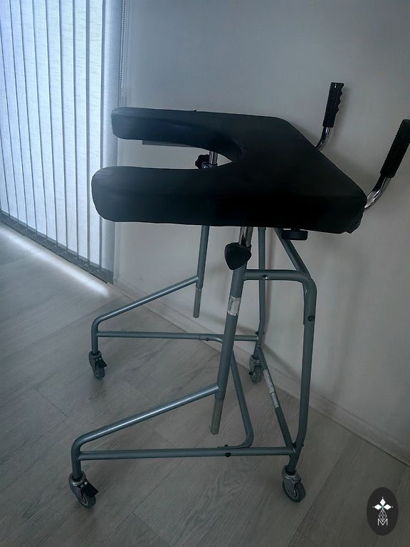 Four-wheeled support of pulpit type - walker_2