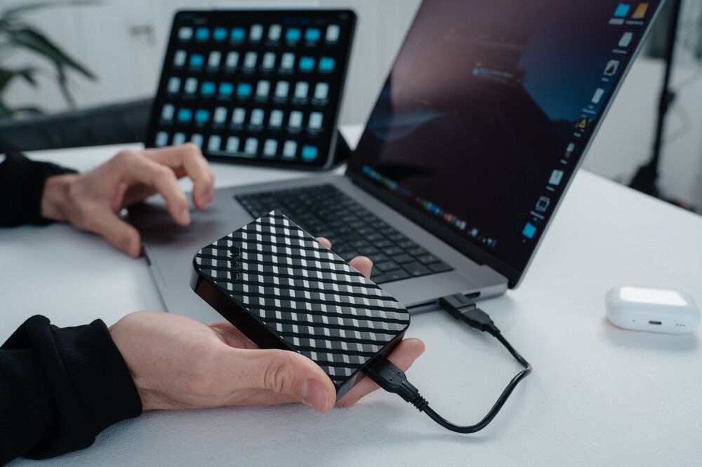 HDD extern Verbatim Store n Go 4TB 2.5 3.0 black_4